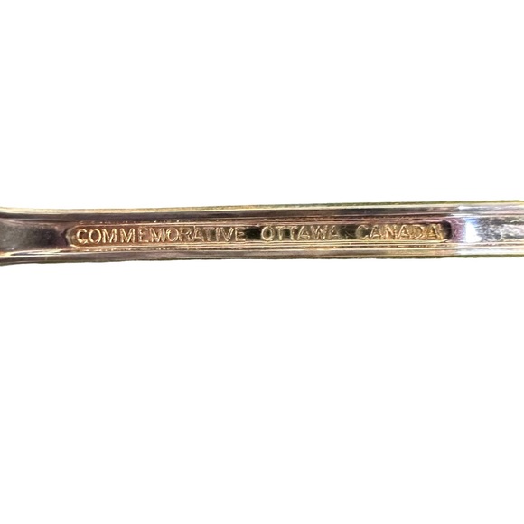 New York Rose Collectable Souvenir Silver Spoon - Picture 5 of 5